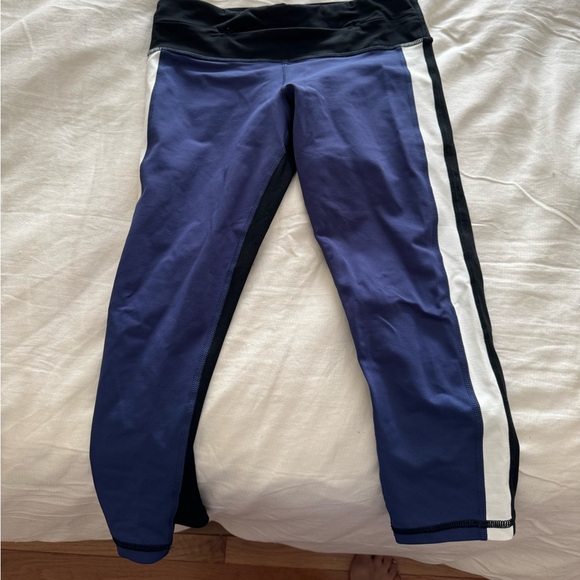 Nancy Rose Capri work out pants size 6 - Picture 2 of 4